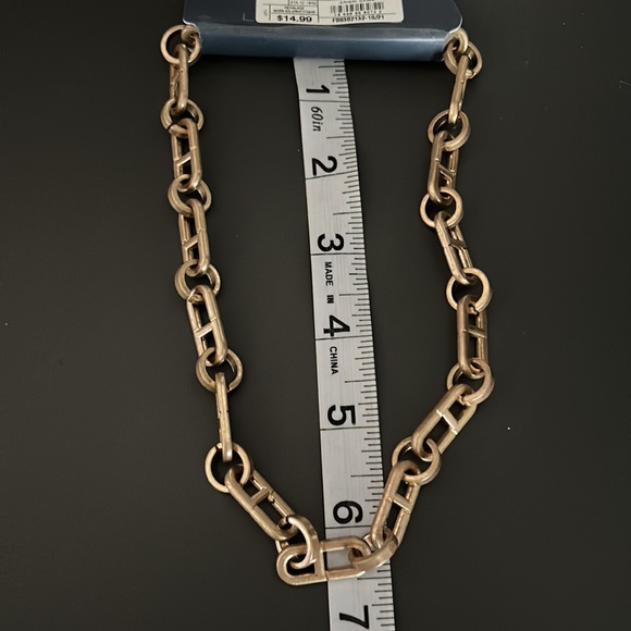 NWT Chain Necklace Universal Thread Matte Gold - Picture 1 of 8